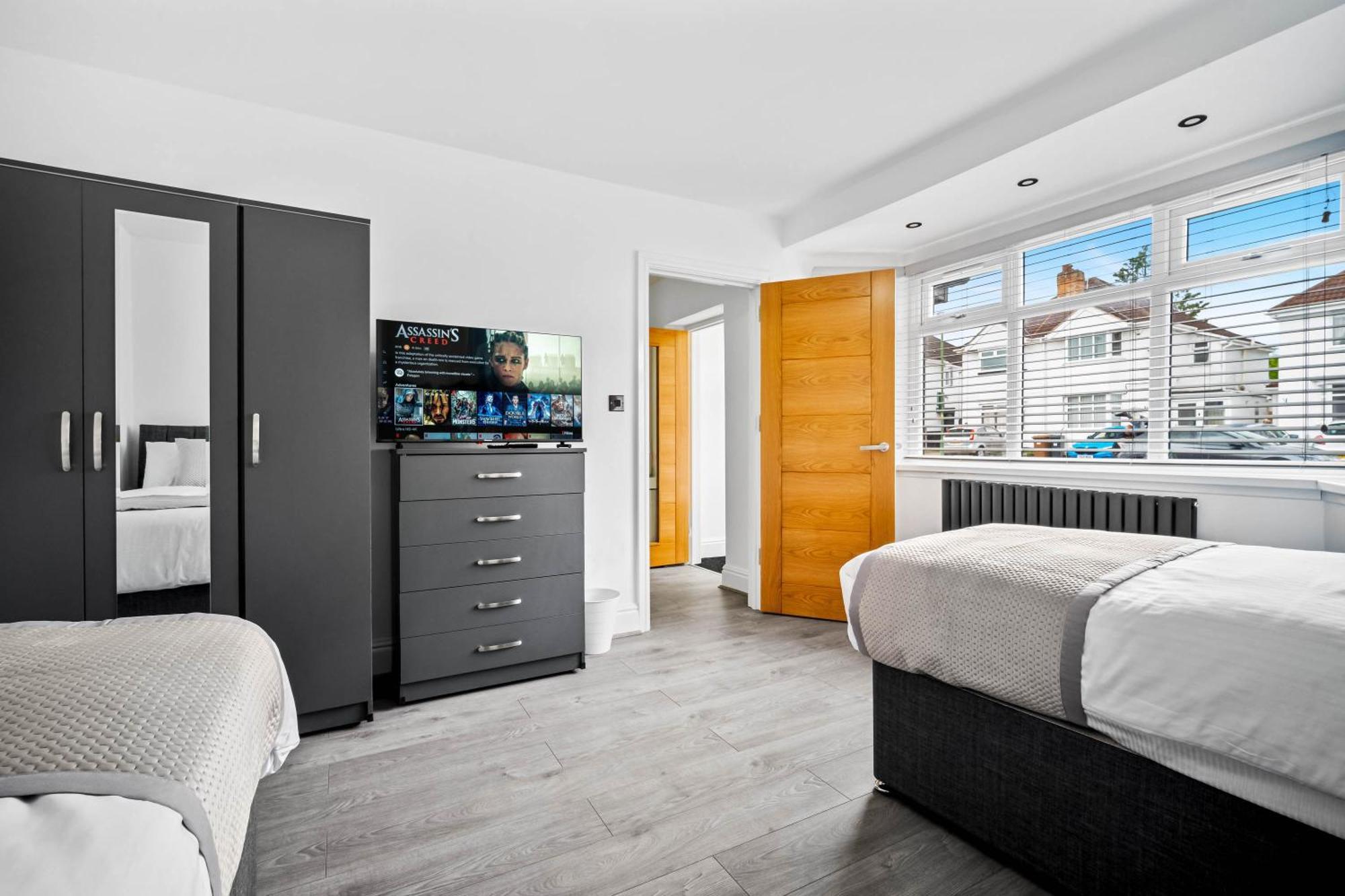 5 Bedroom House Solihull 10 Mins Drive From Bhx & Nec Private Off Road Parking Birmingam Exterior foto
